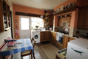 Kitchen- click for photo gallery